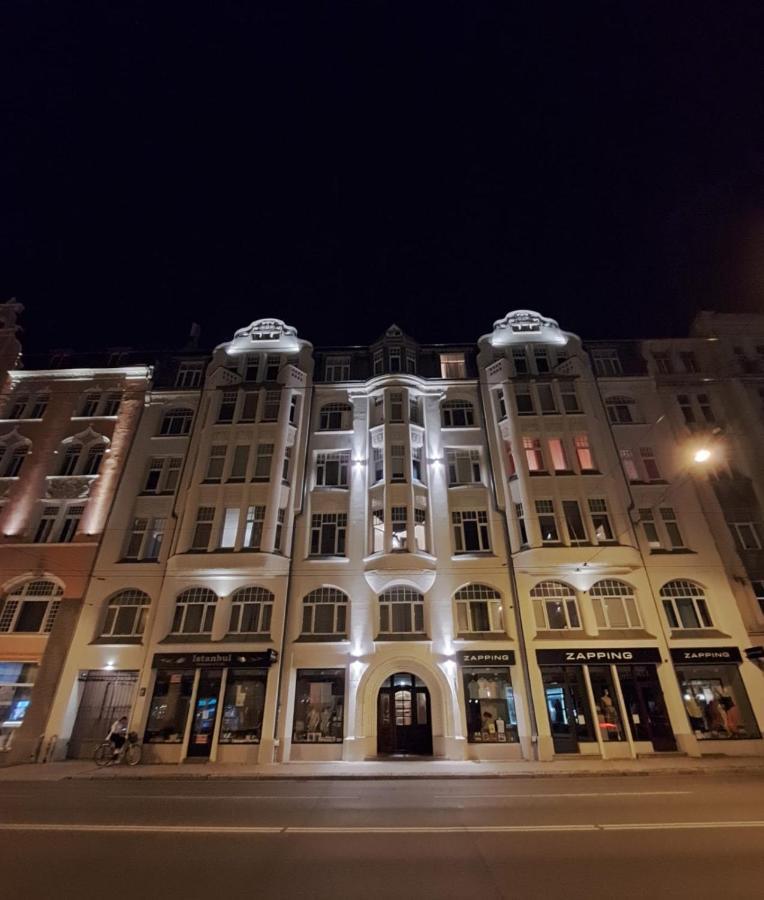 Smart Cat Apartments Рига Экстерьер фото